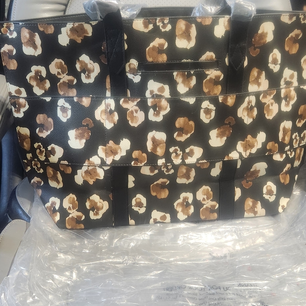 Thirty-One Leopard Print Tote with Black Accents